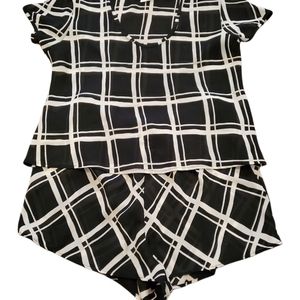 Kristine Tyler Intimates Top is M Bottoms are L